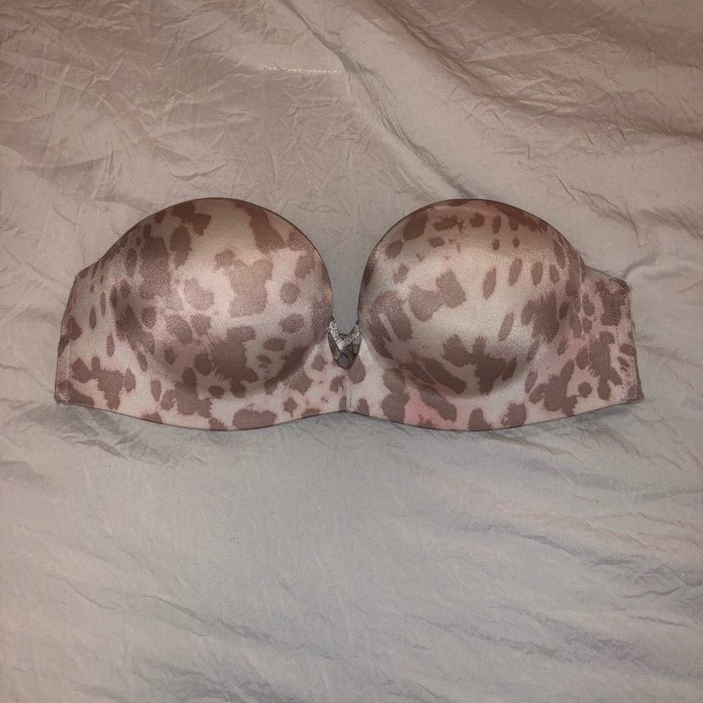 Victoria’s Secret 32AA strapless bombshell bra